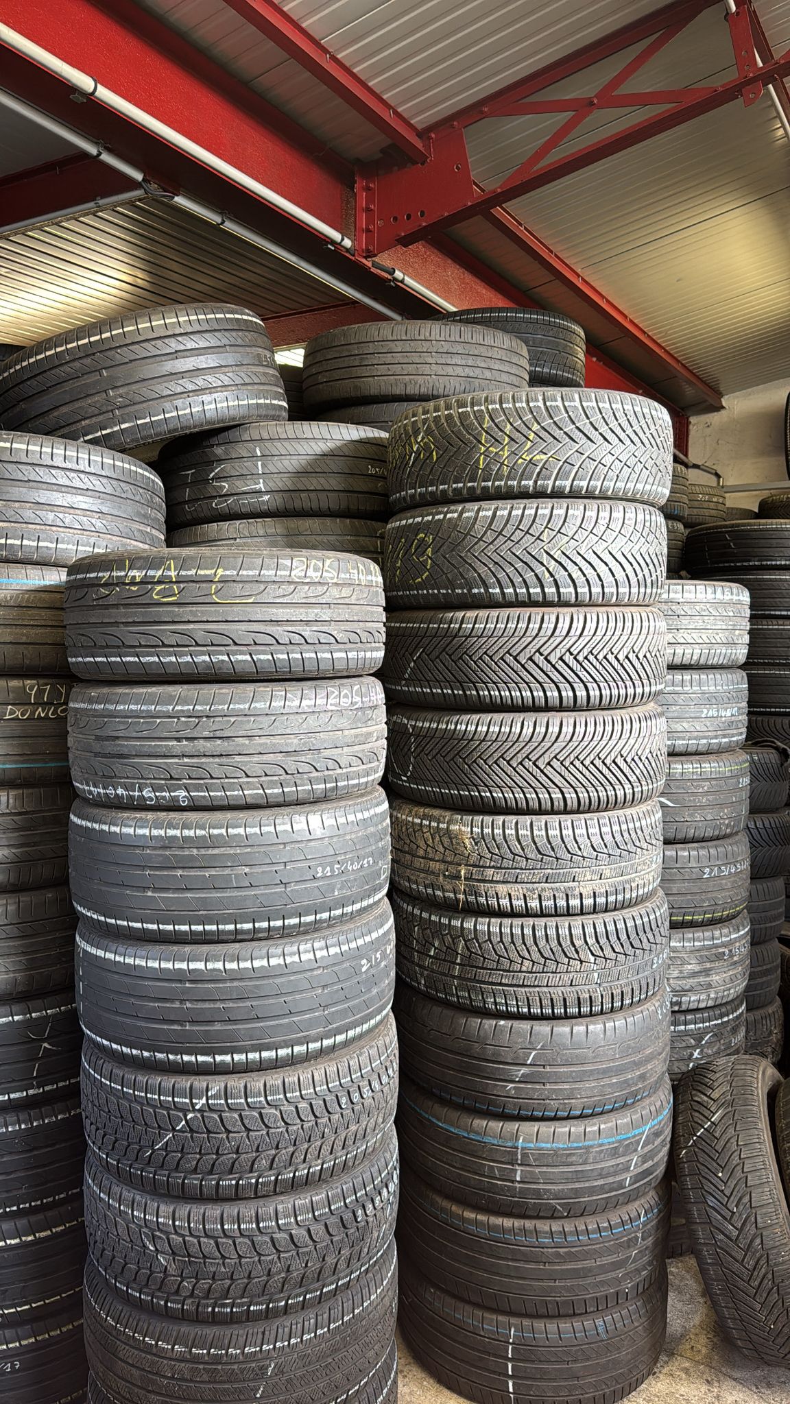 দেশের ২৬তম প্রধান বিচারপতি হিসেবে শপথ নিলেন জুবায়ের রহমান চৌধুরী