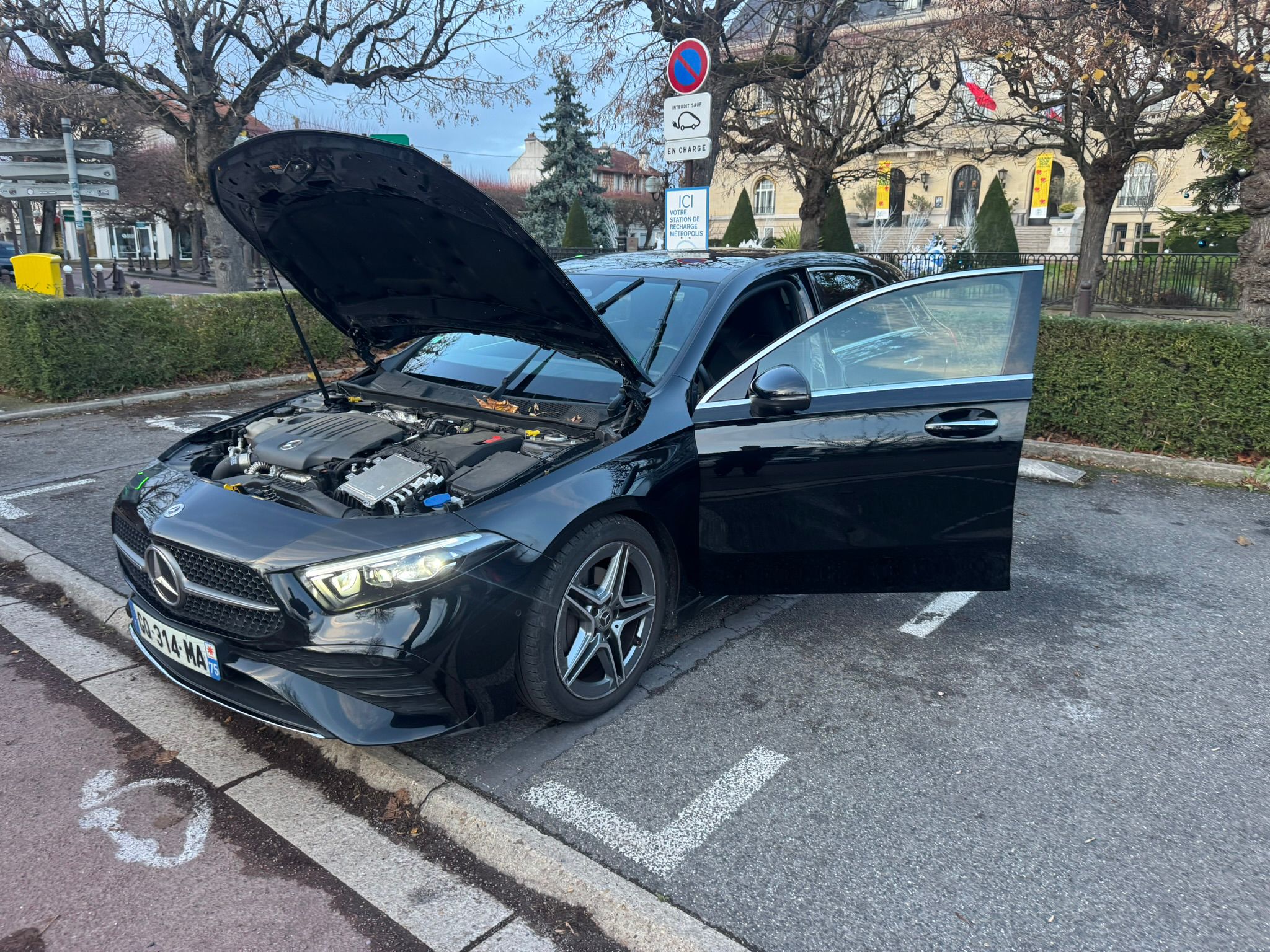 নেতানিয়াহু ও পুতিনের সামনে যুদ্ধই টিকে থাকার একমাত্র পথ